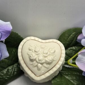 Trinket Box Heart-Shaped Ceramic